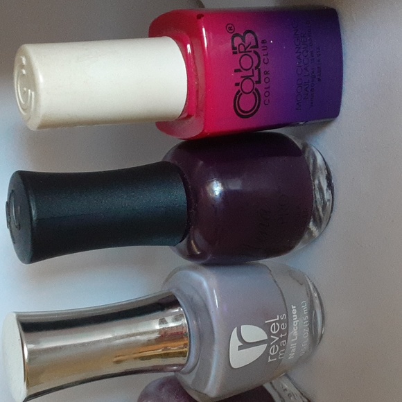 Bundle of 5 Purple Nail Lacquers - Picture 3 of 3